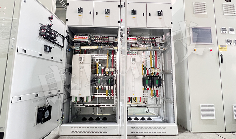 中國(guó)能源建設(shè)集團(tuán)江陰利港2&times;100萬(wàn)千瓦機(jī)組擴(kuò)建項(xiàng)目變頻控制柜
